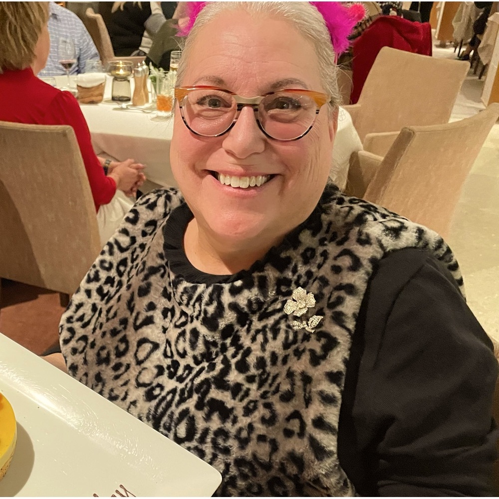 Meet your Posher, Laurie
